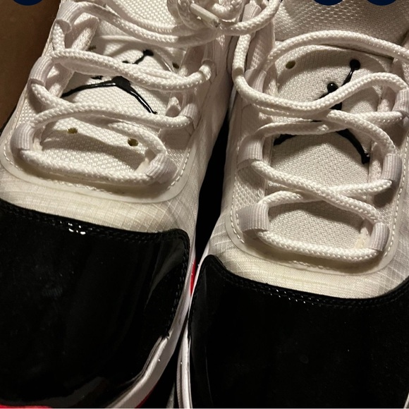 Jordan’s side 8.5 Good condition - Picture 2 of 3